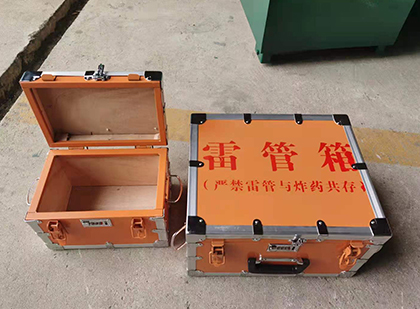 颍上不同材质的雷管箱性能上有什么区别？